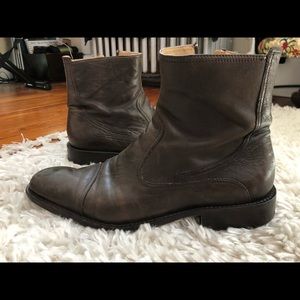 Kenneth Cole brown leather boots